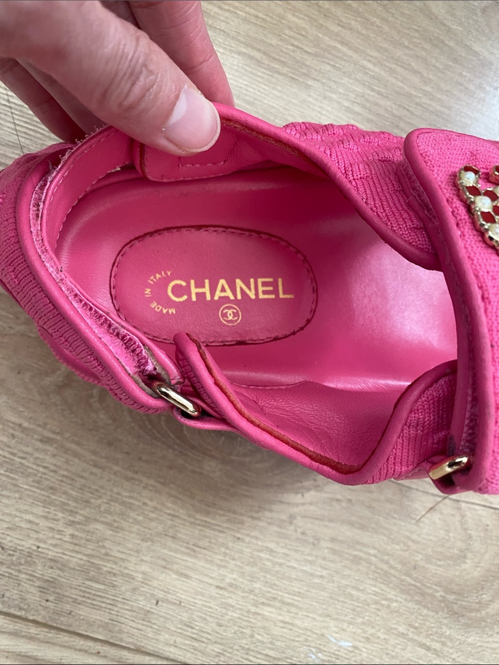 Chanel sandal - Picture 3 of 7